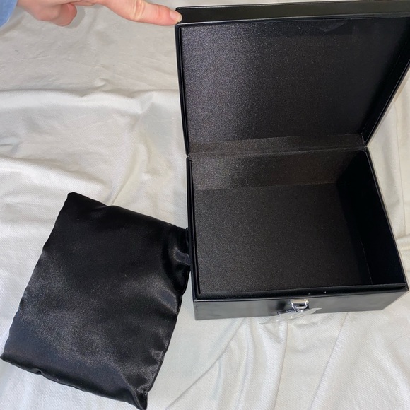 Dior Makeup Box - Picture 4 of 11